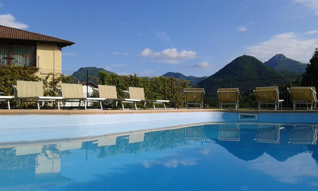 Hotel La Torre Castiglione dʼIntelvi Εξωτερικό φωτογραφία