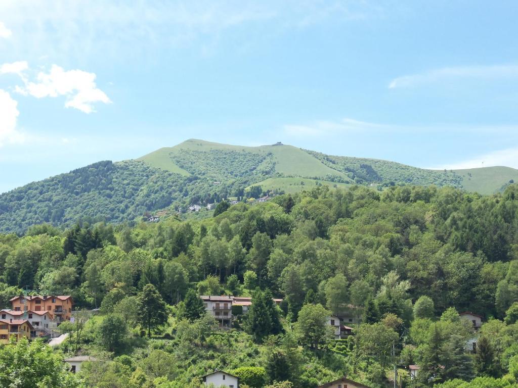 Hotel La Torre Castiglione dʼIntelvi Εξωτερικό φωτογραφία
